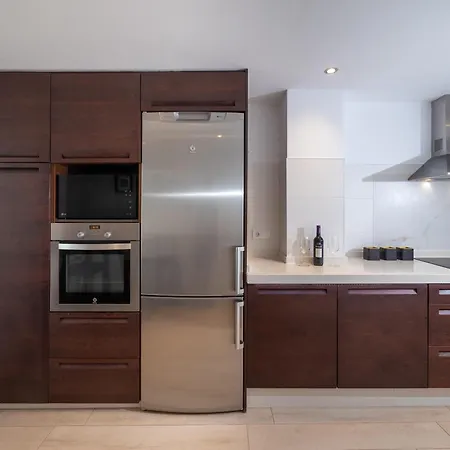 Family Fairways I Spacious 4-bedroom Townhouse Near & Golf, Будинок відпочинку *