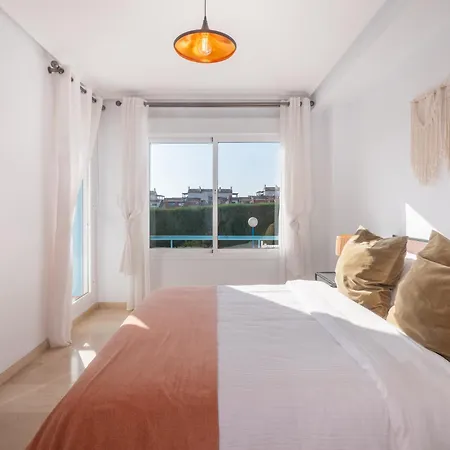 Family Fairways I Spacious 4-bedroom Townhouse Near & Golf, Будинок відпочинку *