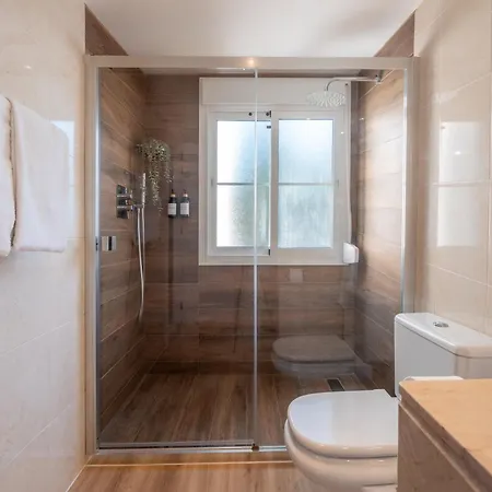 Family Fairways I Spacious 4-bedroom Townhouse Near & Golf, 에스테포나