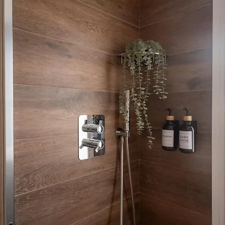 Family Fairways I Spacious 4-bedroom Townhouse Near & Golf, Nyaraló Estepona