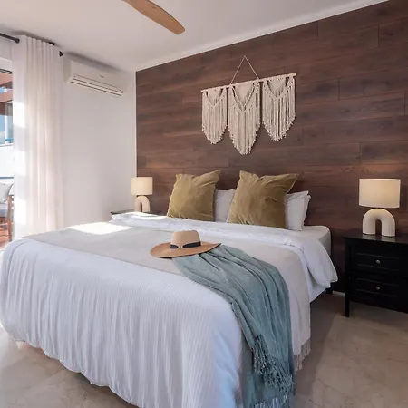 Family Fairways I Spacious 4-bedroom Townhouse Near & Golf, * Estepona