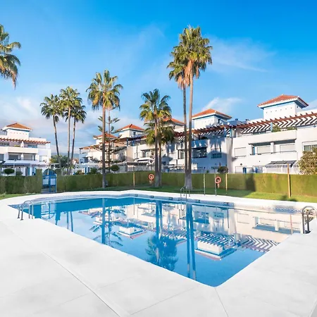 Family Fairways I Spacious 4-bedroom Townhouse Near & Golf, *