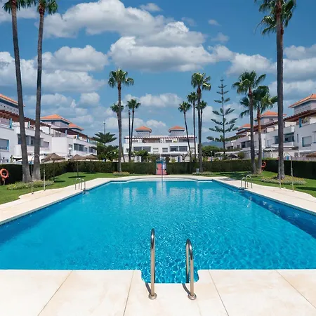 Family Fairways I Spacious 4-bedroom Townhouse Near & Golf, *