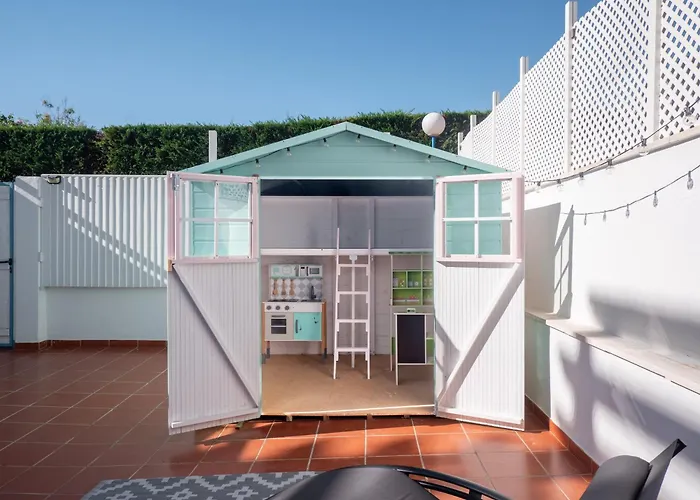 Family Fairways I Spacious 4-bedroom Townhouse Near & Golf, 別荘 *