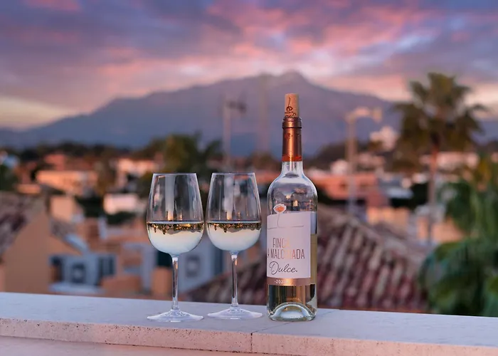 Dom wakacyjny Family Fairways I Spacious 4-bedroom Townhouse Near & Golf, Estepona