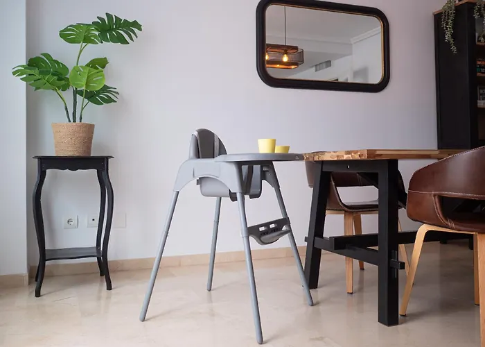 Family Fairways I Spacious 4-bedroom Townhouse Near & Golf, 別荘 *