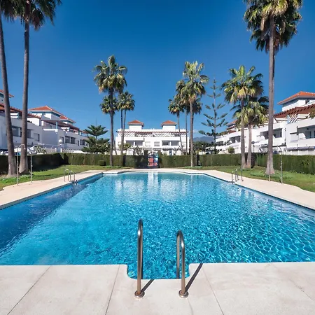 Vakantiehuis Family Fairways I Spacious 4-bedroom Townhouse Near & Golf, *