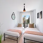Family Fairways I Spacious 4-bedroom Townhouse Near & Golf, Estepona