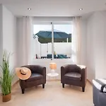 Family Fairways I Spacious 4-bedroom Townhouse Near & Golf,